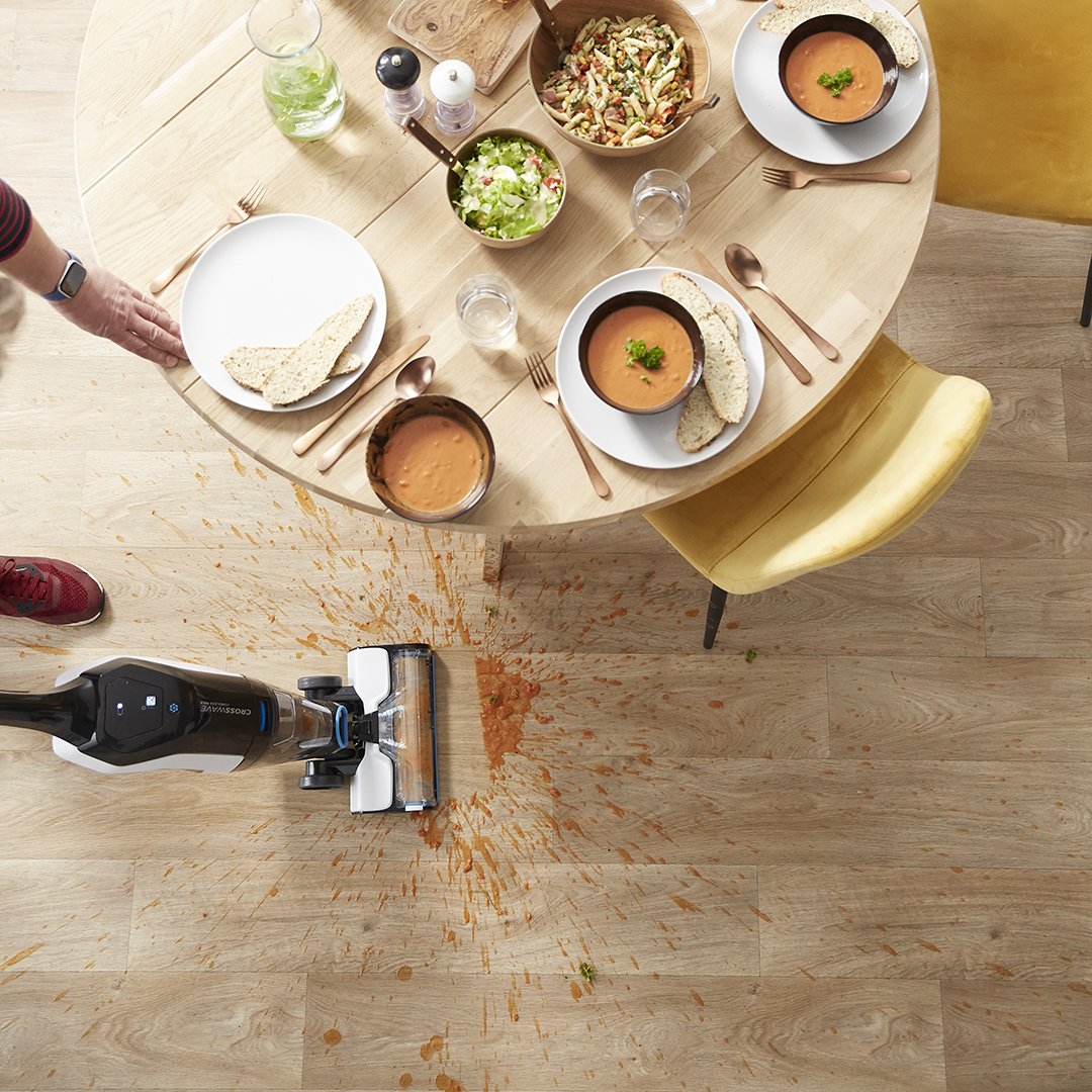 Saugen, wischen und trocknen Sie in einem Arbeitsgang