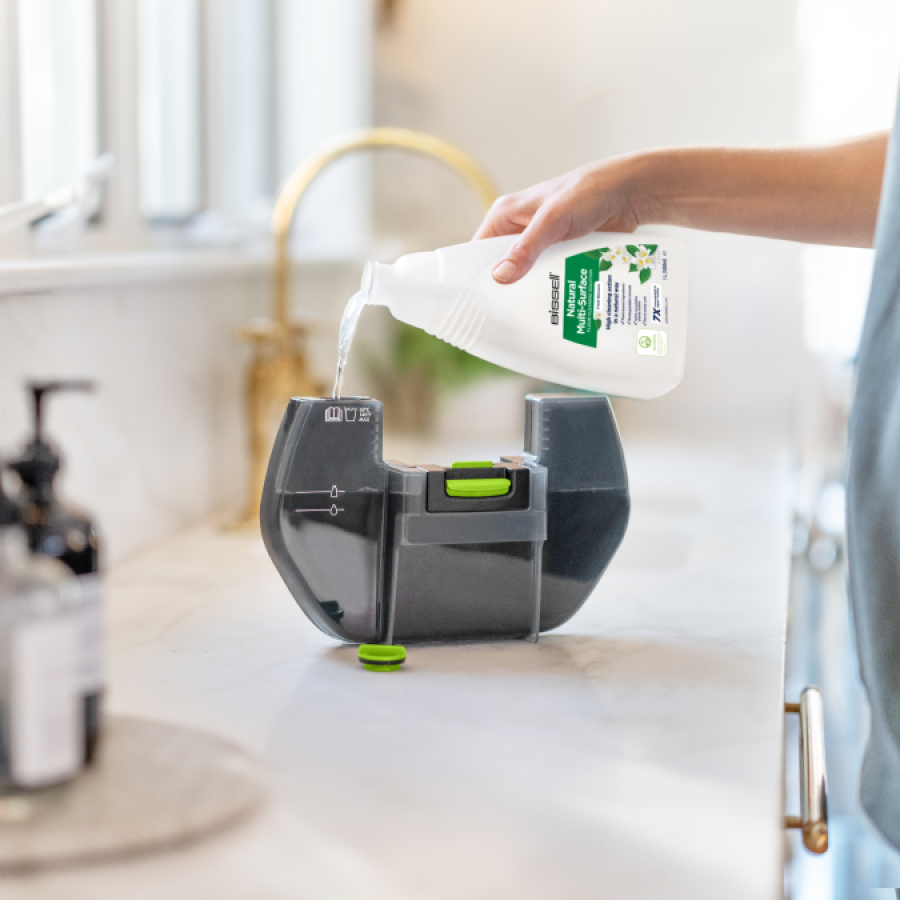 Inklusive dem natürlichen BISSELL Mehrflächenreinigungsmittel für Haustiere